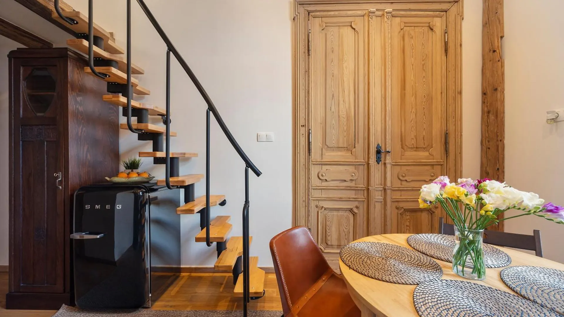شقة Oak Doors Apartament Przy Rynku فروتسواف